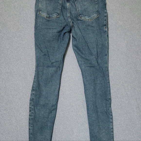 Good American ankle jeans. Size 8. - Picture 2 of 4